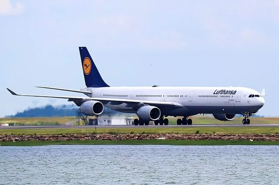 LUFTHANSA